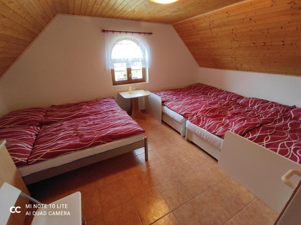 Vinarstvi Ehrlich Apartment Milotice Екстериор снимка