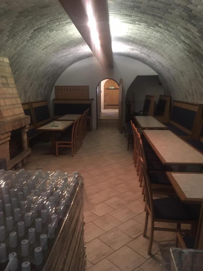Vinarstvi Ehrlich Apartment Milotice Екстериор снимка