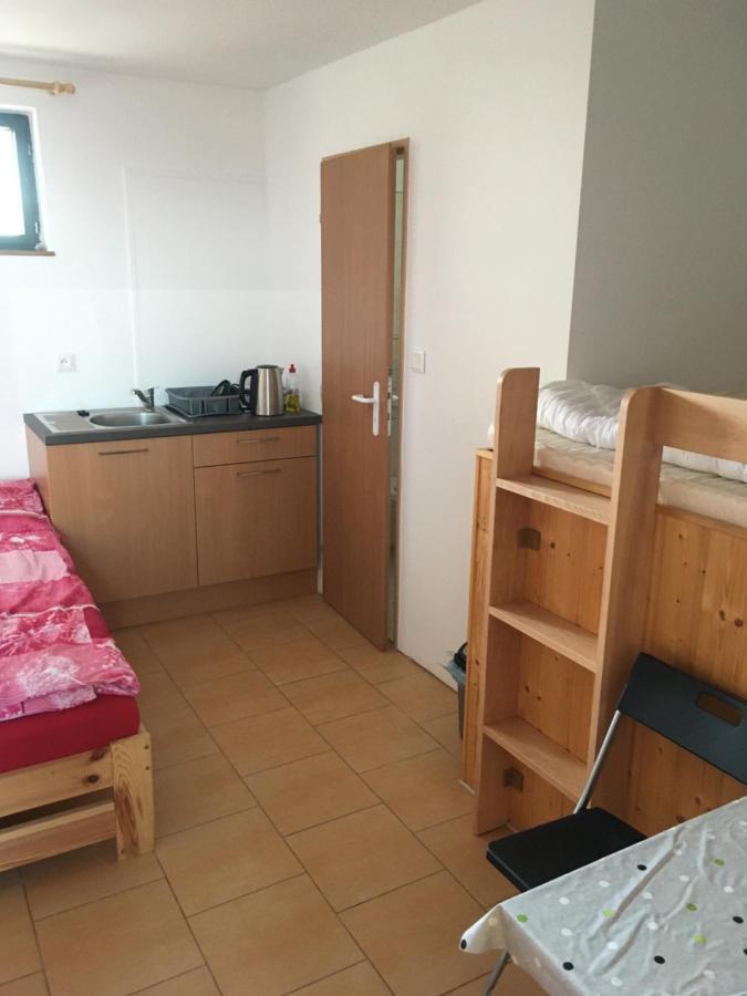 Vinarstvi Ehrlich Apartment Milotice Екстериор снимка